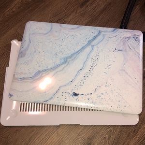 Macbook air snap on cover